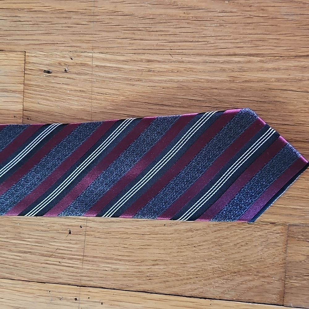 Joseph Abboud Men's Dark Red Striped Print Tie Pure Silk NeckTie NWT